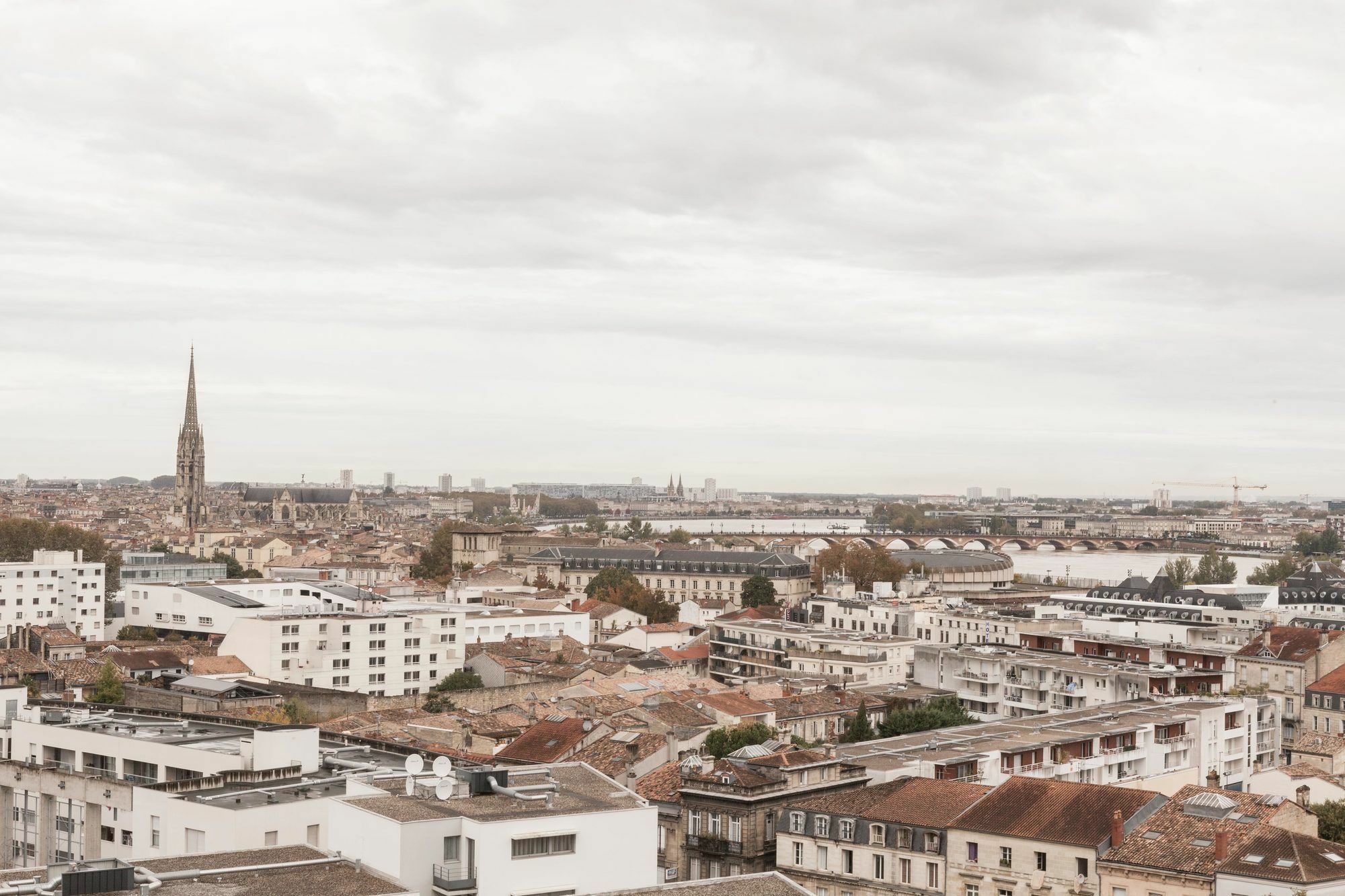 Appartement FREE Parking - Self Checkin - WIFI - Panoramique Terrasse - DUPLEX SAINT JEAN - SUPERBORDEAUX Extérieur photo